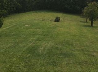 7096 Grantwood Ct, Bellevue, IA 52031