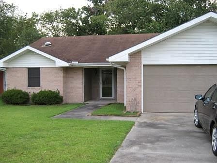 1st image of 106 Sea Pines Dr