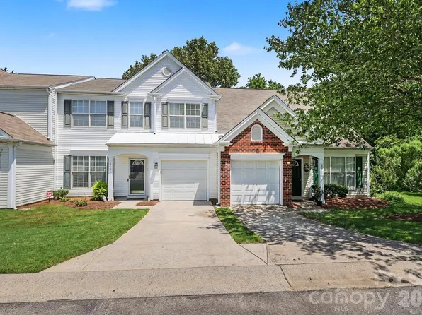6614 Beverly Springs Dr, Charlotte, NC 28270
