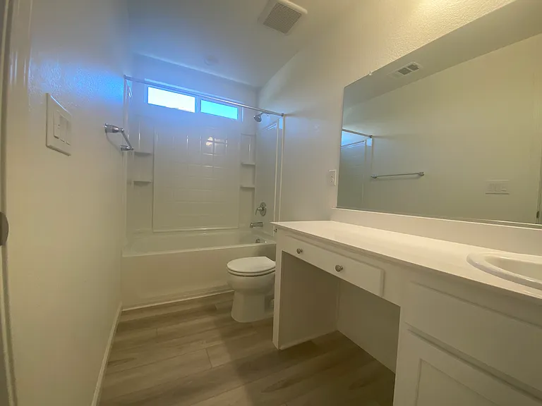 564 Spalding Way — Photo 13