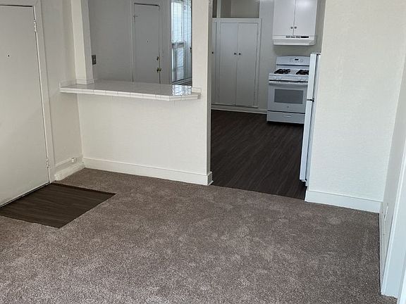 4th image of 326A Capitol St #0