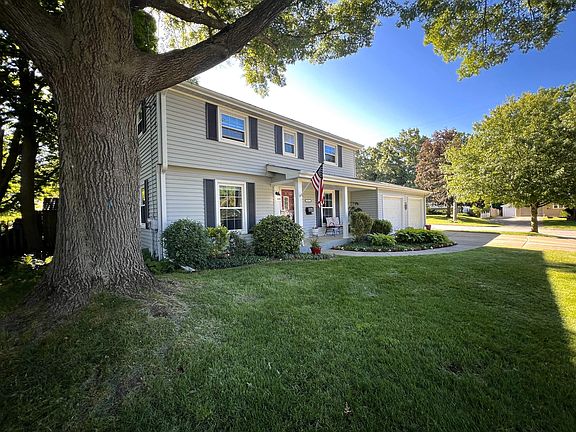 3rd image of 751 Timberlane Dr