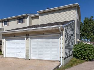 216 W Park Ln APT 4, Waterloo, IA 50701