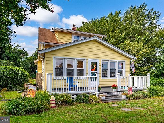 2nd image of 20219 Cedar Beach Rd