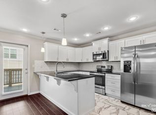 532 N Highland Ave #1-2, Fayetteville, AR 72701