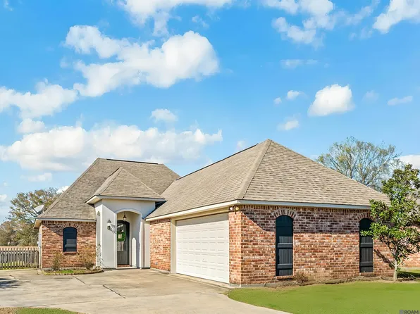 31067 Autumn Lake Dr, Walker, LA 70785