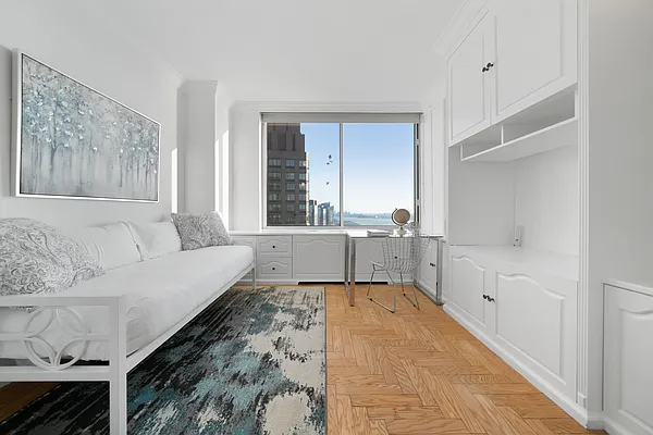 Rented by Keller Williams NYC | media 4