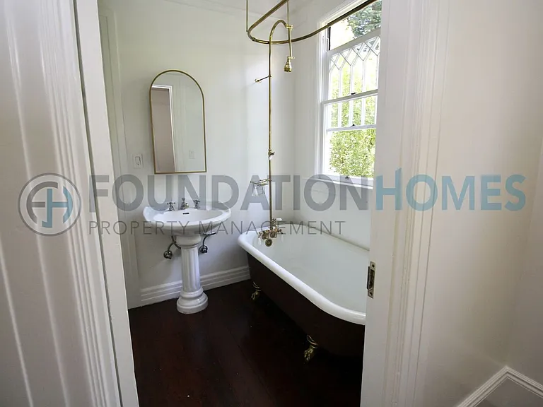 115 Lagunitas Rd — Photo 16