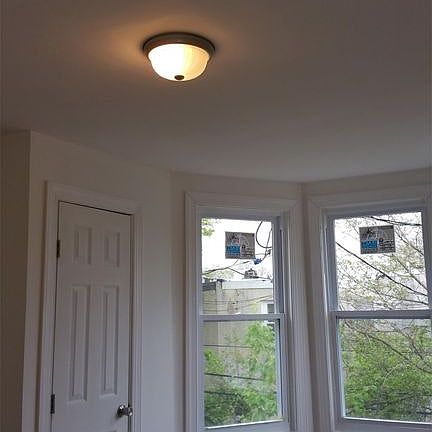 2nd image of 3853 Fairmount Ave