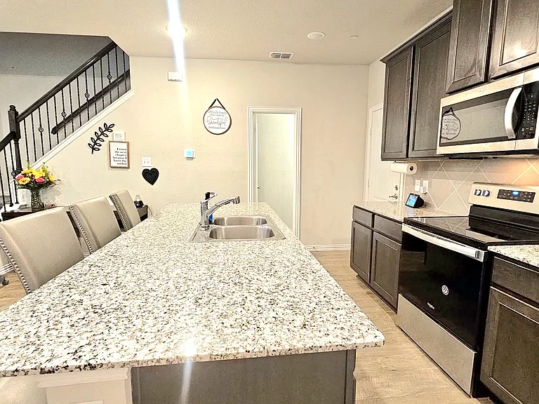 2860 Appaloosa Ln — Photo 2