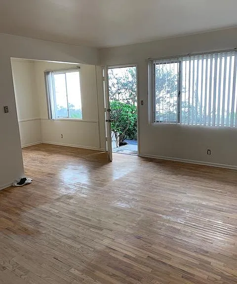 Living Area (floors have been refinished, not pictured)