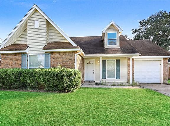 3rd image of 417 Portsmouth Dr