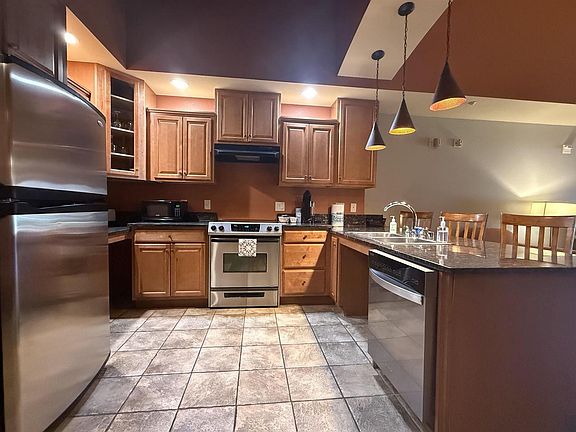 4th image of 2411 River Road #2118