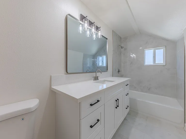 3972 Hubert Ave — Photo 11