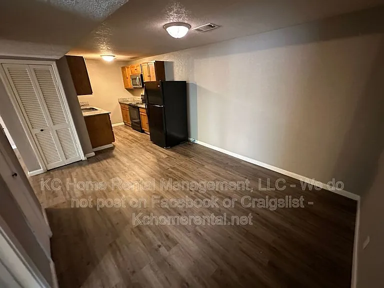 300 Hill St #A — Photo 10