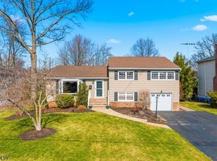 262 Cornwall Rd, Glen Rock, NJ 07452
