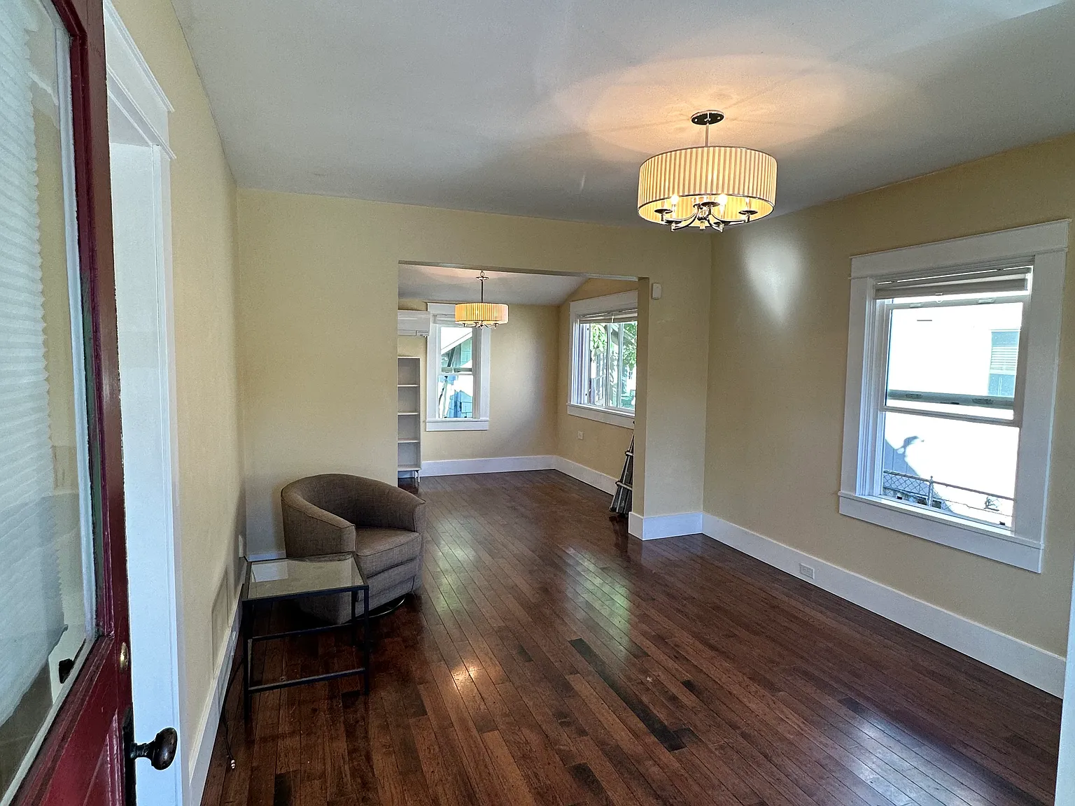 1 bed, 900 sqft, $2,300 — Photo 4