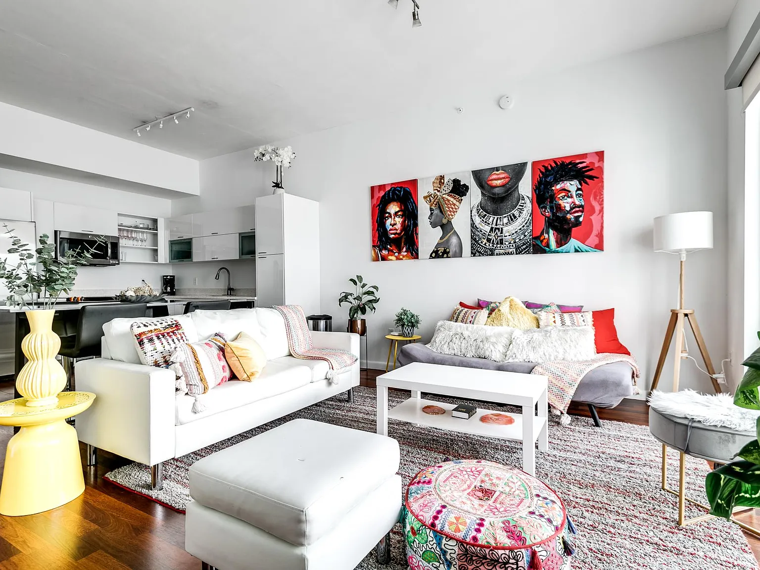 1 bed, 903 sqft, $3,850 — Photo 3