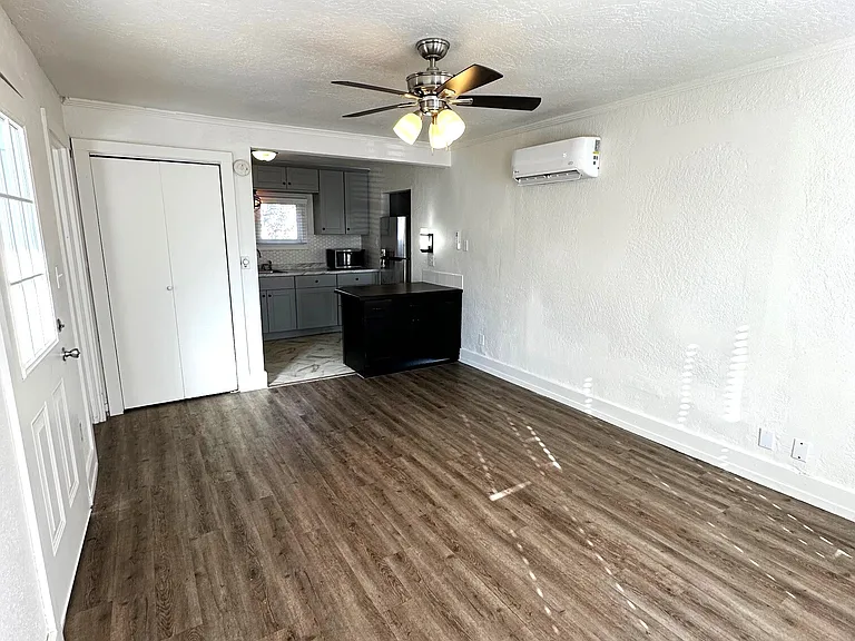 1521 Blaine St #3 — Photo 8