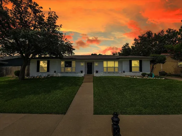 3411 Country Club Rd, Pantego, TX 76013