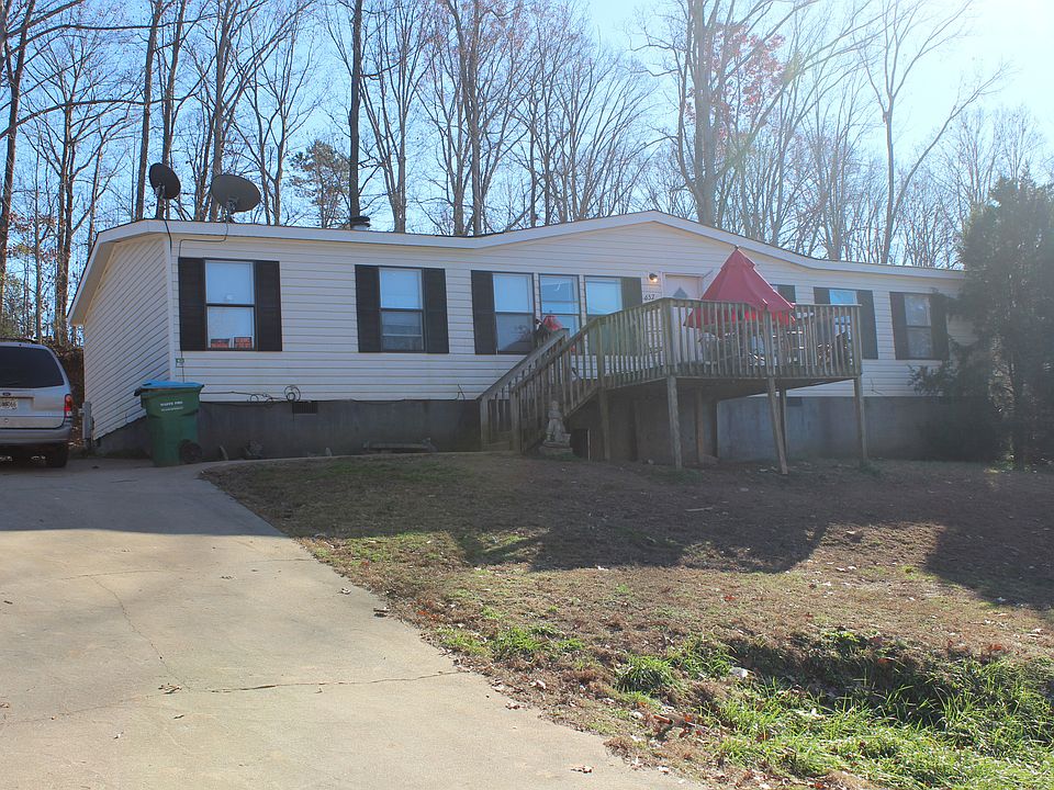 1st image of 657 Ivy Creek Dr