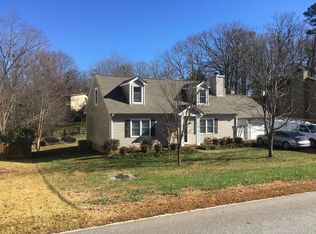 402 Phillips Ln, Greer, SC 29650