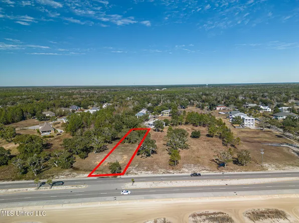 1321 E Beach Blvd, Pass Christian, MS 39571
