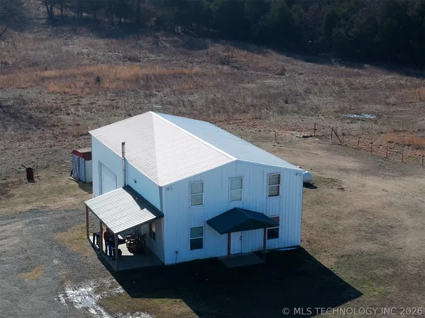 7075 E 303rd Rd, Porum, OK 74455