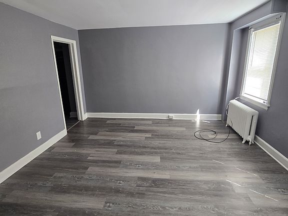 4th image of 3414 W 10th St #1