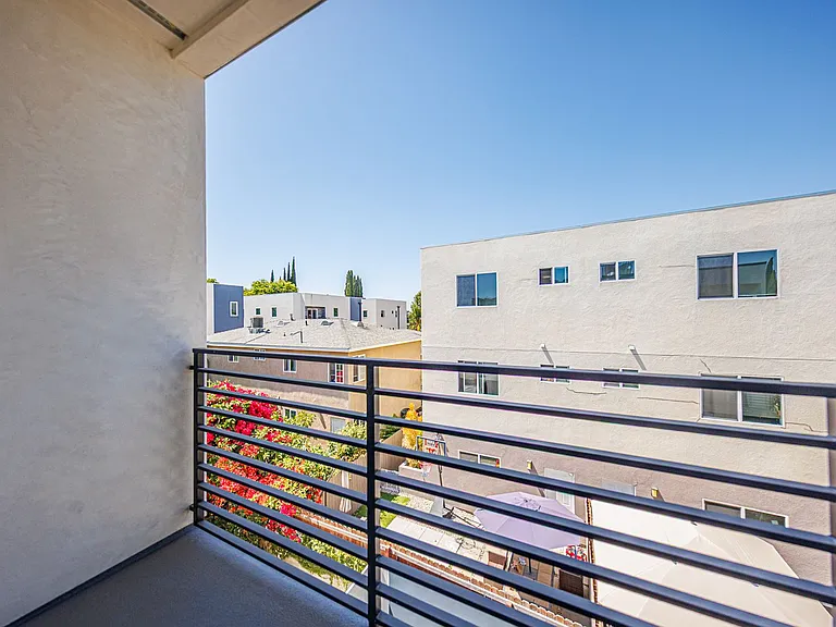 11311 Collins St — Photo 97