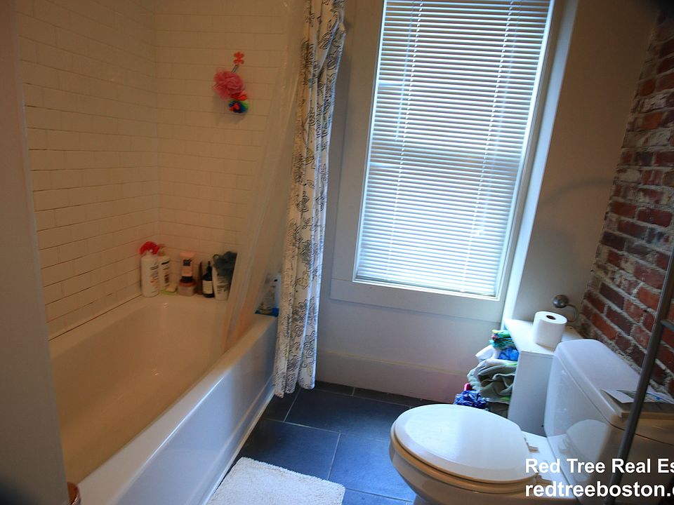 2nd floor bathroom
