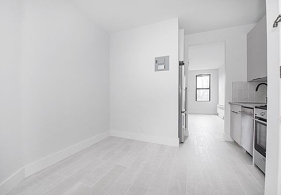 2nd image of 423 E 77th St APT 4A