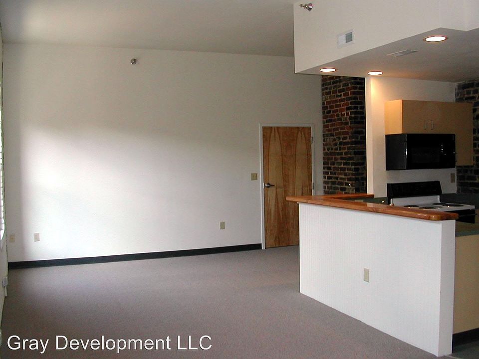 2nd image of 315 N Adams St APT G
