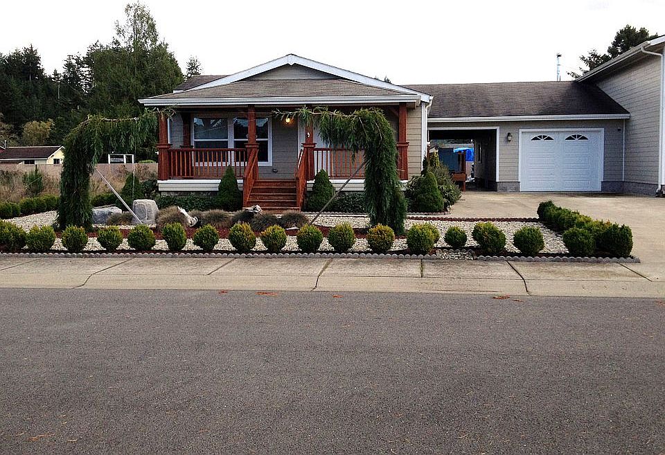 2nd image of 1120 Cedar Loop