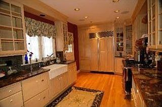 3rd image of 7849 Greenfield St