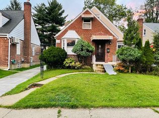 5832 197th St, Fresh Meadows, NY 11365