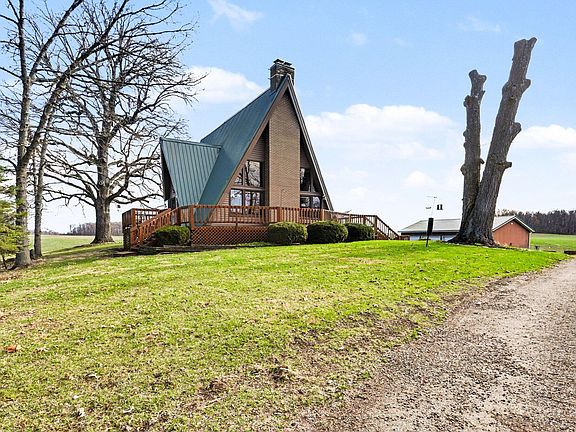 3rd image of 4653 Township Road 187