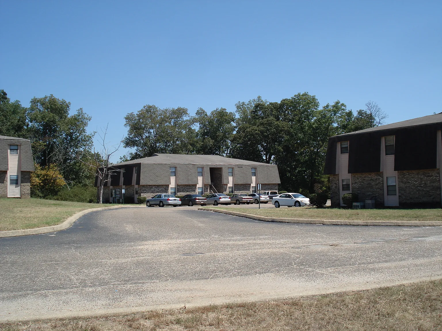 Tallassee Villas LTD — Photo 1
