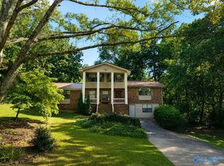 1536 Bellevue Dr, Gadsden, AL 35904