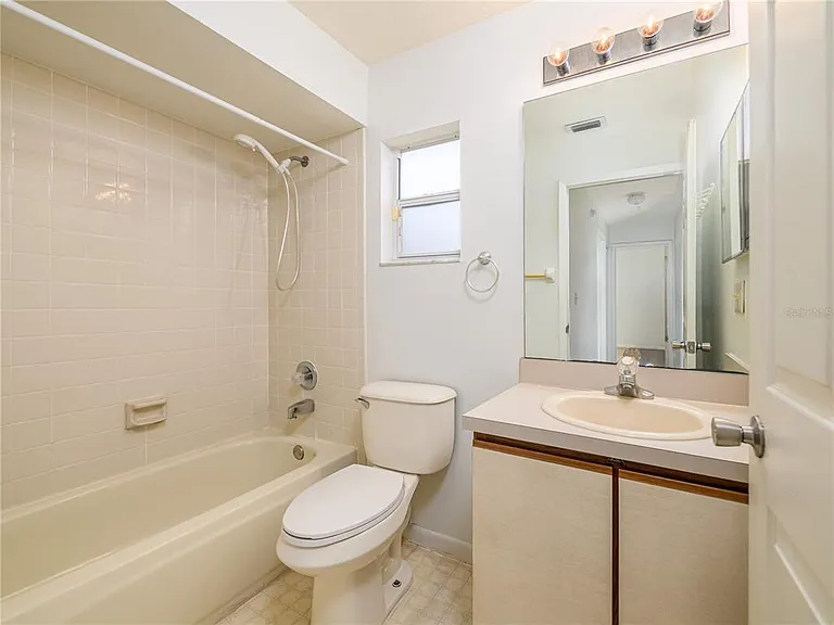 1407 Wakefield Dr — Photo 25