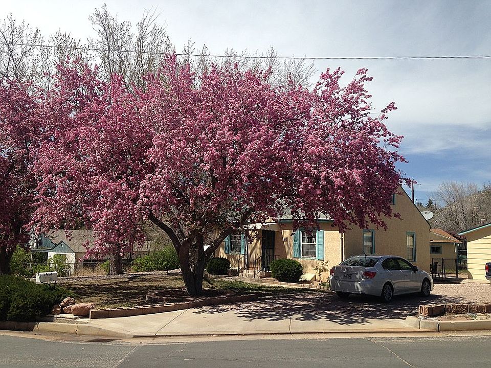 2nd image of 1414 Columbine Rd