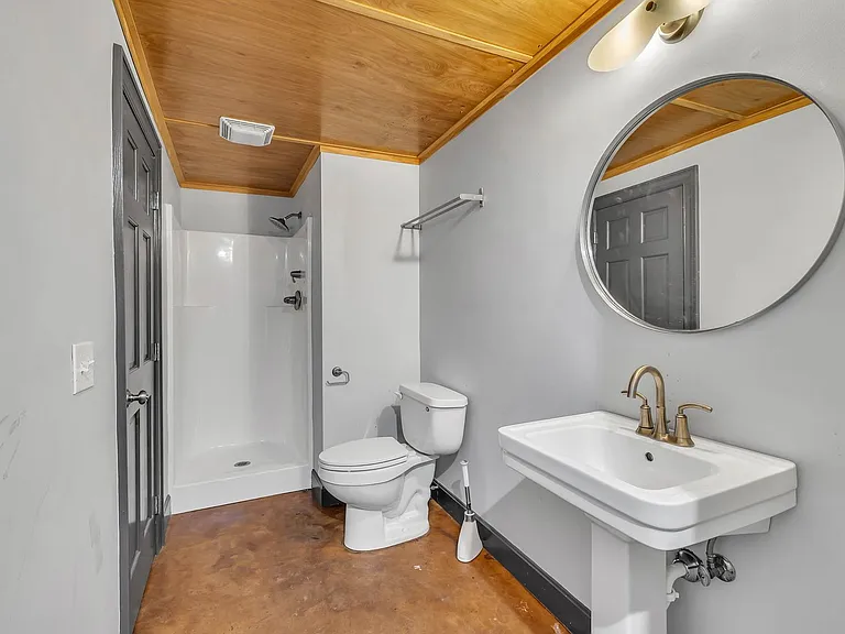 520 32nd Ave S — Photo 15