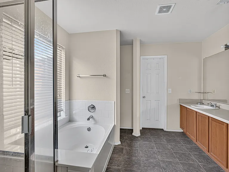 1325 Periwinkle Dr — Photo 19