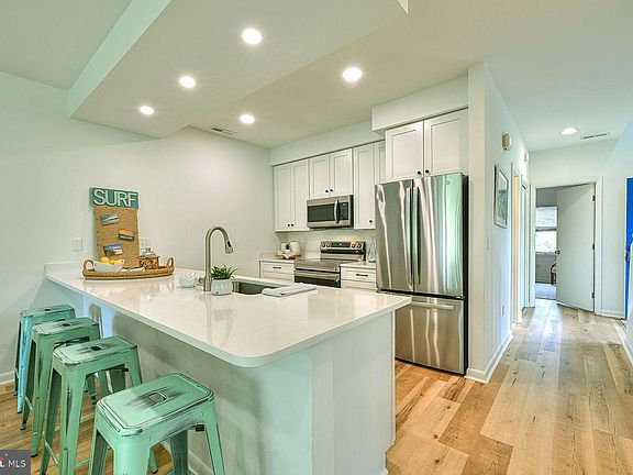 4th image of 38045 West Dr Unit 751