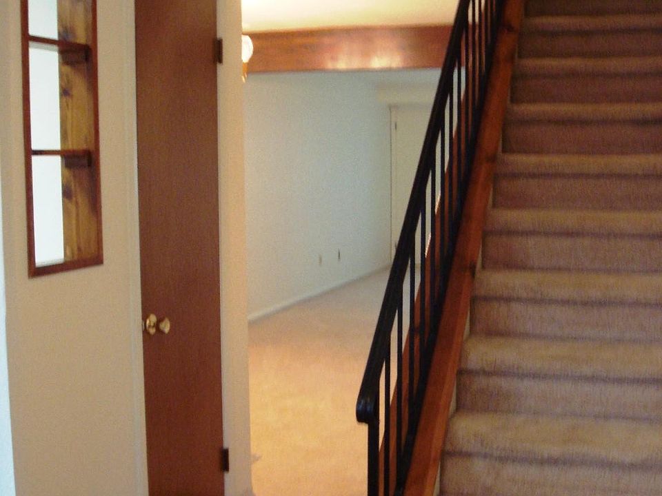 2nd image of 421 Summit House