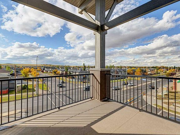 3rd image of 7401 Mackenzie Way SW Unit 7401