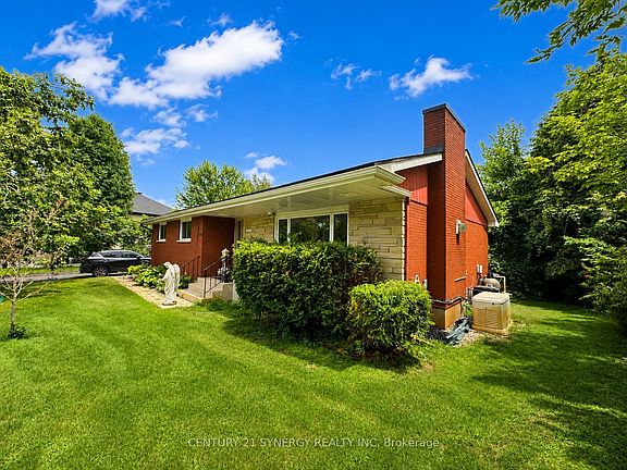 3rd image of 26 Turtleback Way