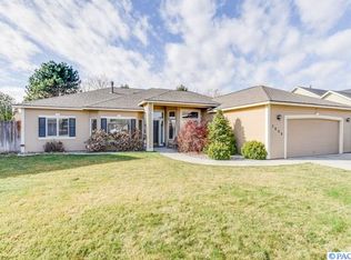 1533 Desert Springs Ave, Richland, WA 99352