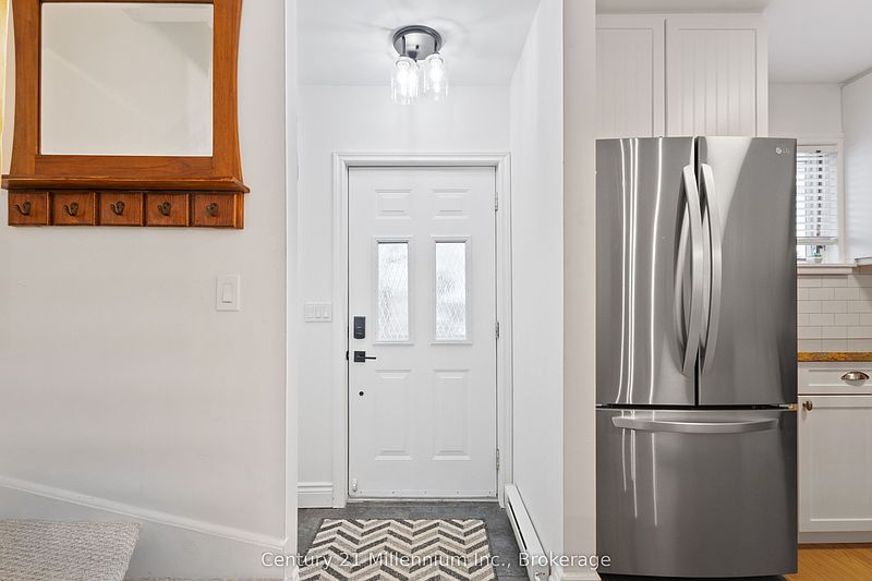 The Blue Mountains Townhouse for rent - 3 Bedrooms — photo 11