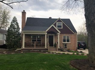 1233 Sunset Rd, Wheaton, IL 60189